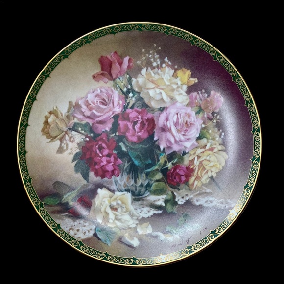 Vionne Morley’s Romantic Roses Victorian Beauty - Picture 2 of 10